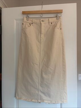 Banana Republic Cream Denim Skirt